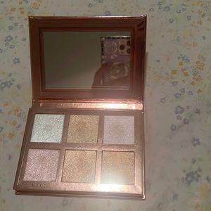 Ace Beaute Glow Highlighter Palette